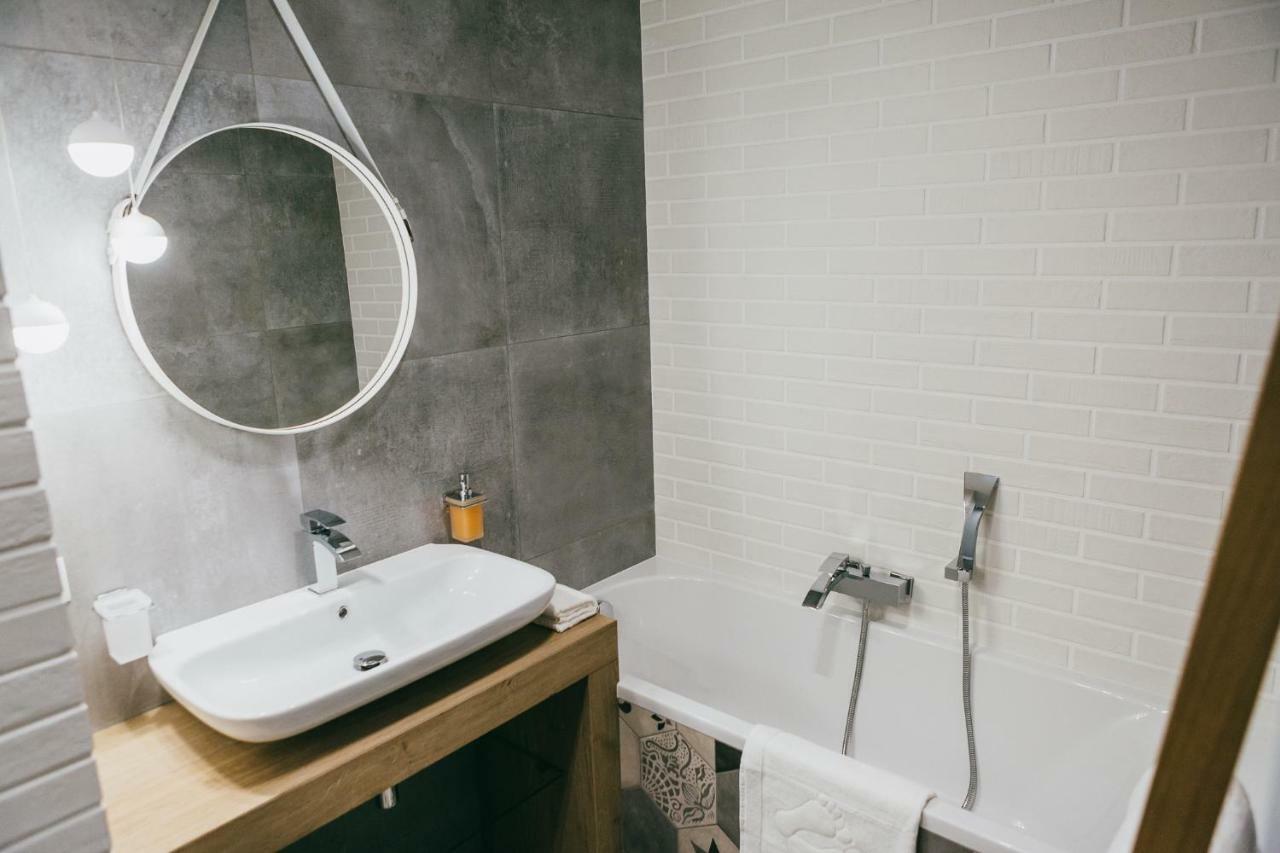 Appartement Eight Lux View In Old Town And Free Parking à Cracovie Extérieur photo